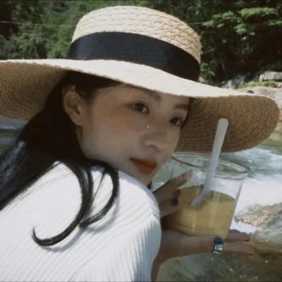 氛围感胶片女头复古30张 青春回忆感十足