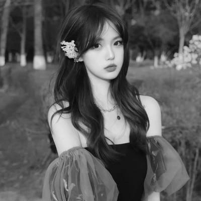 黑白气质美女头像图片大全124张