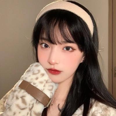 青春少年感十足的女生头像