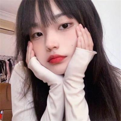 青春少年感十足的女生头像