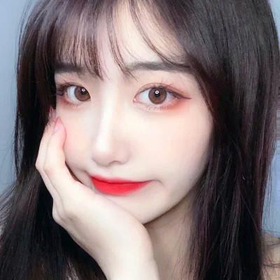 耐看简单让人心动青春女头图片