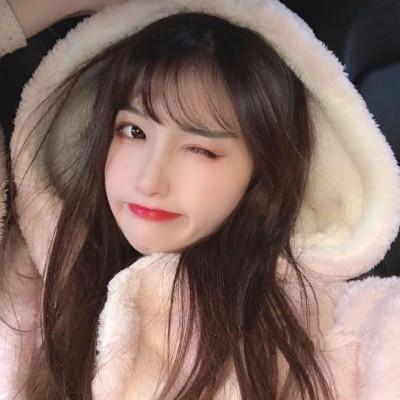 青春少年感十足的女生头像