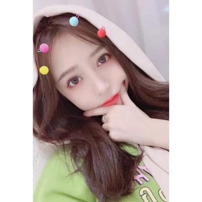 白边女头像
