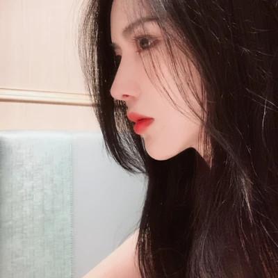 青春少年感十足的女生头像