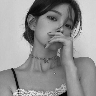 黑白气质美女头像图片大全124张
