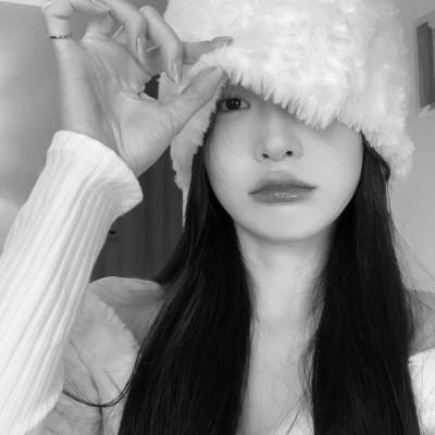 黑白气质美女头像图片大全124张