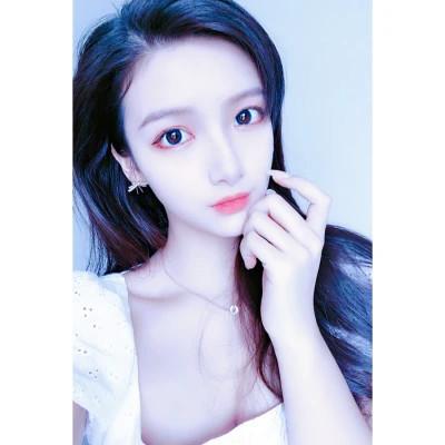 白边女头像