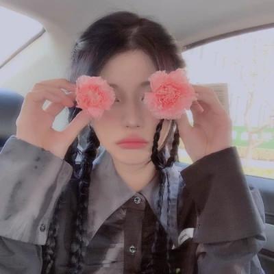 青春少年感十足的女生头像