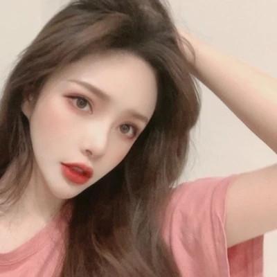 青春少年感十足的女生头像