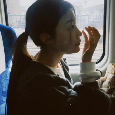 氛围感胶片女头复古30张 青春回忆感十足