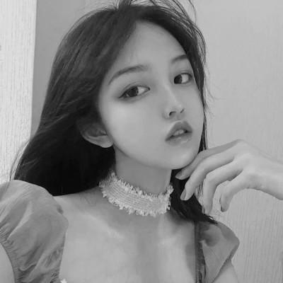 黑白气质美女头像图片大全124张