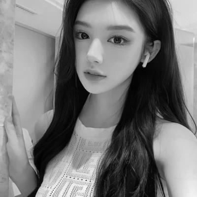 黑白气质美女头像图片大全124张