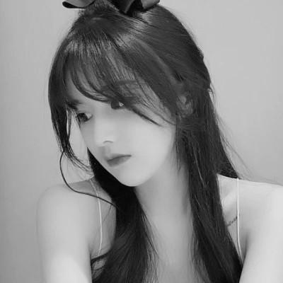 黑白气质美女头像图片大全124张