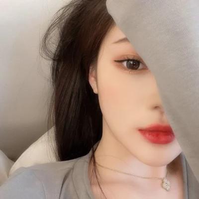 青春少年感十足的女生头像