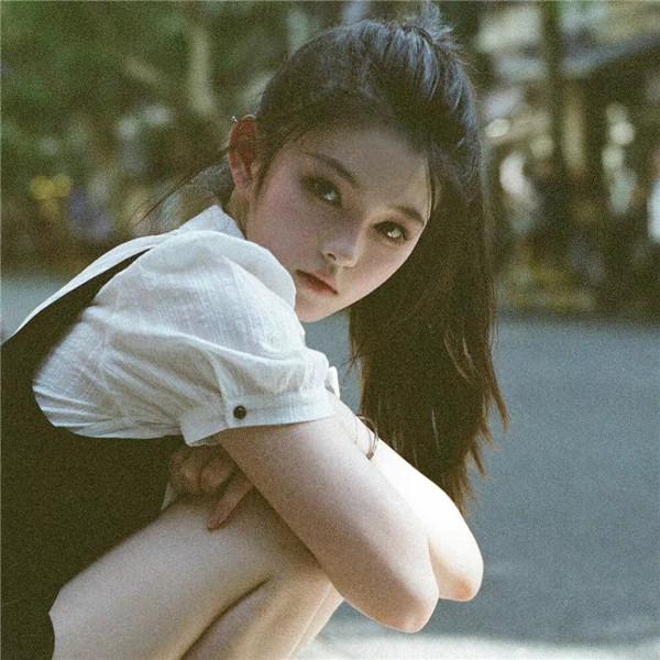清纯可盐可甜女生头像图片