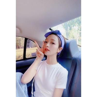 白边女头像