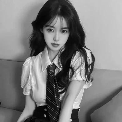 黑白气质美女头像图片大全124张