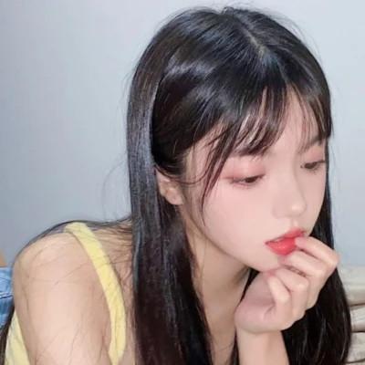 青春少年感十足的女生头像