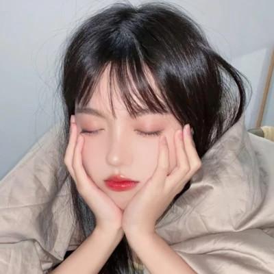 青春少年感十足的女生头像
