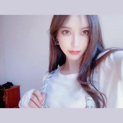 白边女头像