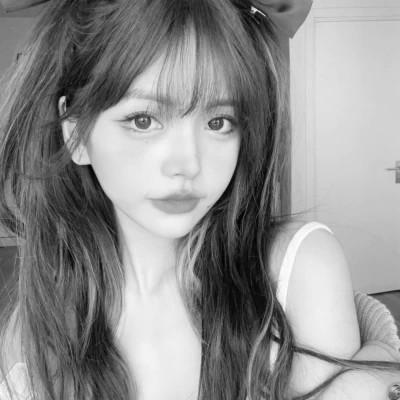 黑白气质美女头像图片大全124张
