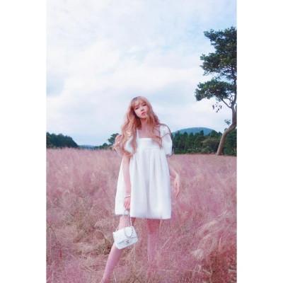 白边女头像