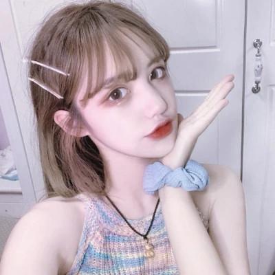 青春少年感十足的女生头像