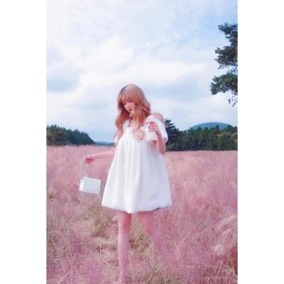 白边女头像