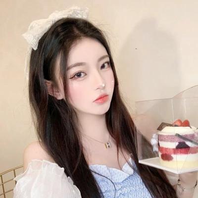 青春少年感十足的女生头像