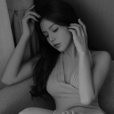 黑白气质美女头像图片大全124张