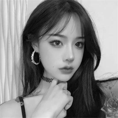 黑白气质美女头像图片大全124张