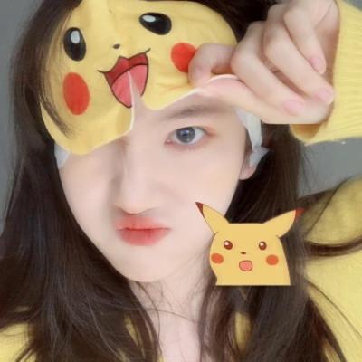 青春少年感十足的女生头像
