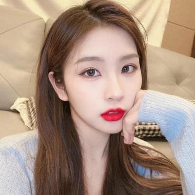 青春少年感十足的女生头像