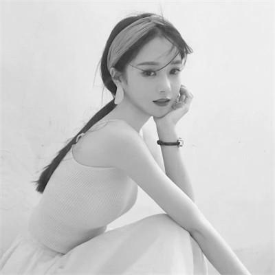 黑白气质美女头像图片大全124张