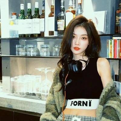 高端大气头像女 好看高清简单大气上档次的头像女