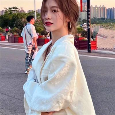 高端大气头像女 好看高清简单大气上档次的头像女