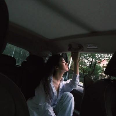 高端大气头像女 好看高清简单大气上档次的头像女