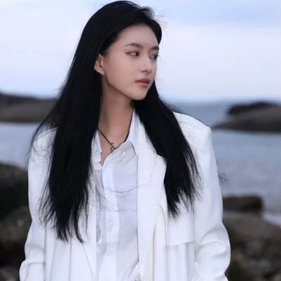 高端大气头像女 好看高清简单大气上档次的头像女