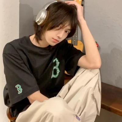 微信头像男真人帅气高清 干净