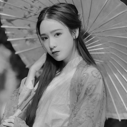 高冷范黑白女生头像 孤傲高清的黑白冷淡风女生头像图片