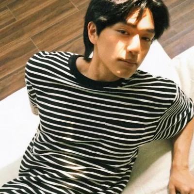 微信头像男真人帅气高清 干净