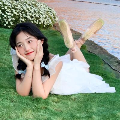 100张清新唯美图片女生头像