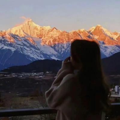 氛围感模糊情侣头像图片36张，甜蜜到模糊的恋爱