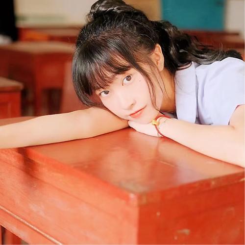青春校园风清纯女生头像图片合集
