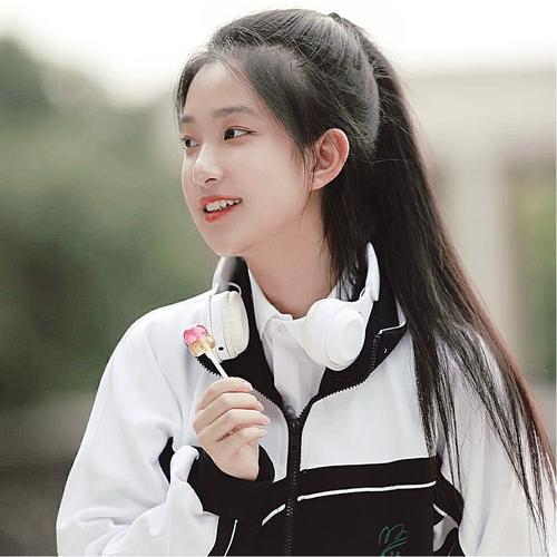 青春校园风清纯女生头像图片合集