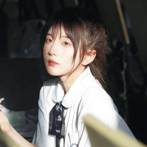 青春校园风清纯女生头像图片合集