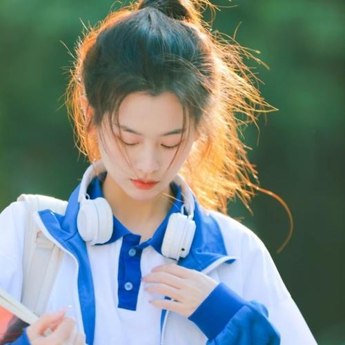 青春校园风清纯女生头像图片合集