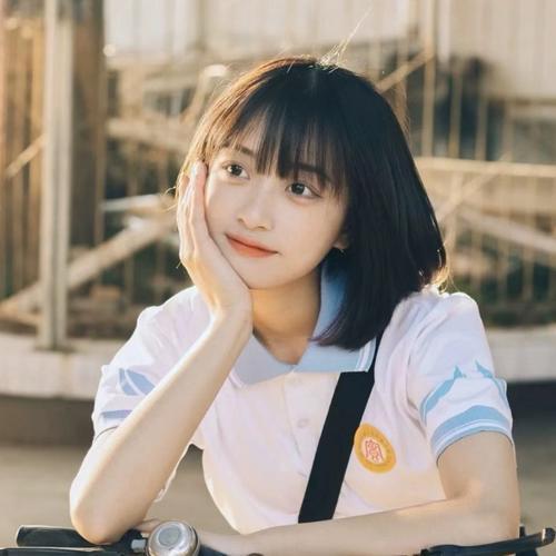 青春校园风清纯女生头像图片合集