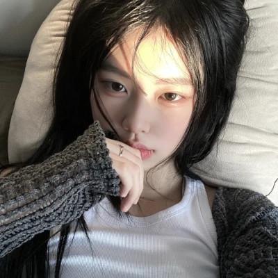 真实高清素颜美女头像图片