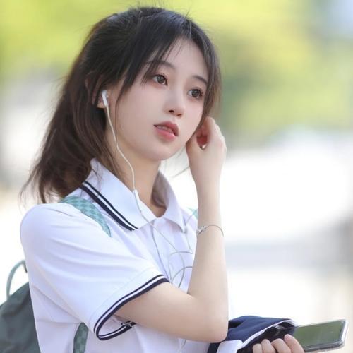 青春校园风清纯女生头像图片合集
